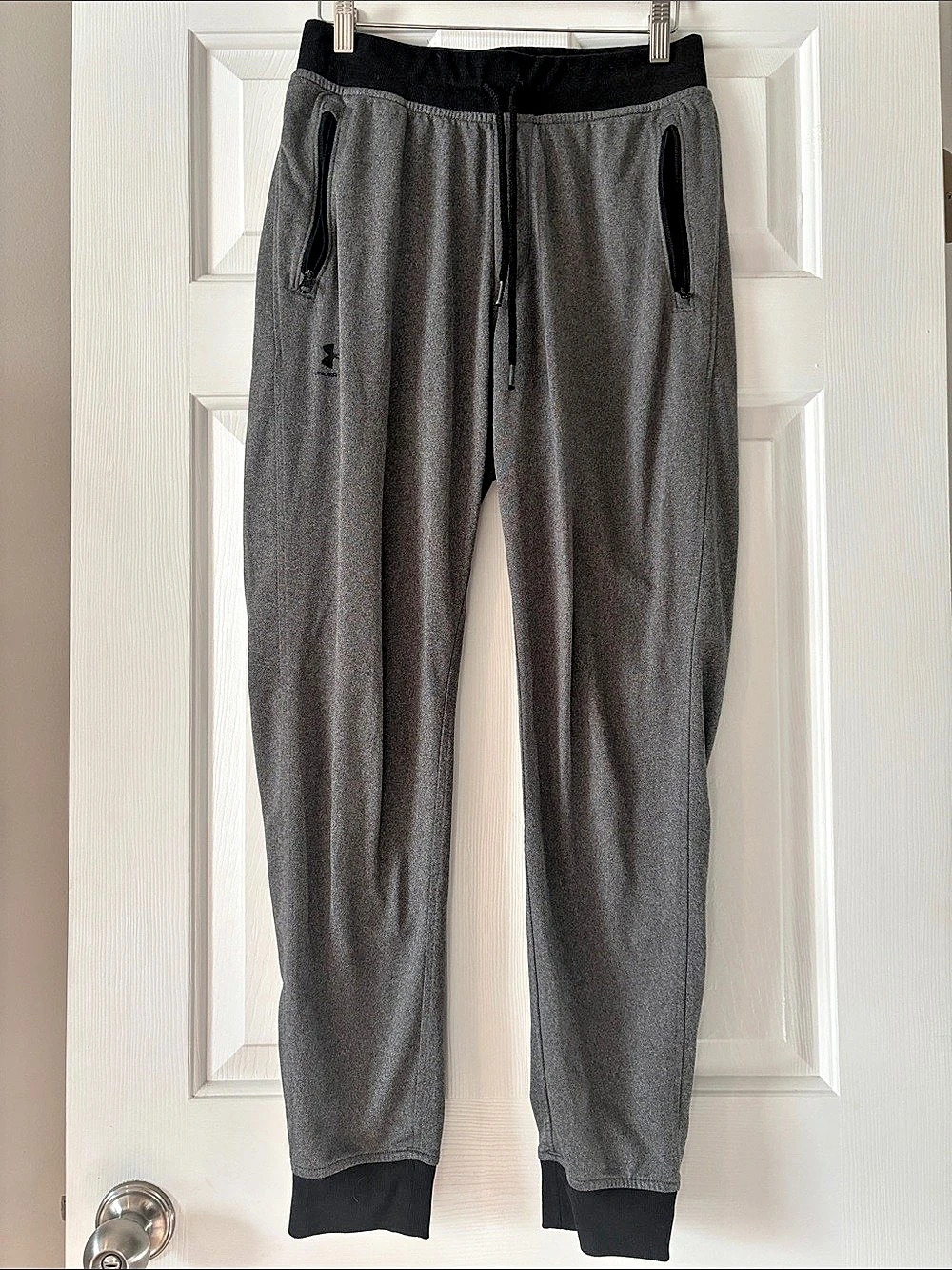 Under Armour women’s Sportstyle Joggers Gray Medium